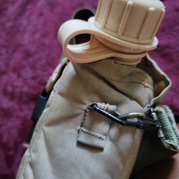 Collapsible Military Water Canteen Bottle with Cover and Sling - Picture 7 of 15